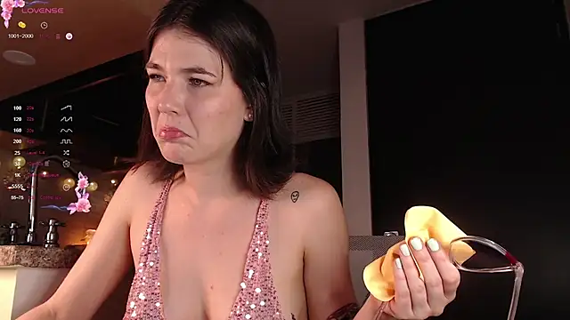 Snapshot of CherryBlossom___ chatting on 12-24-24, 11:22 CherryBlossom    online show from 12-24-24, 11:22