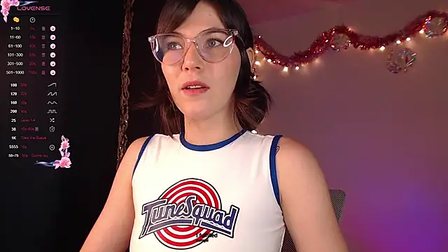 Snapshot of CherryBlossom___ chatting on 01-18-25, 11:44 CherryBlossom    online show from 01-18-25, 11:44