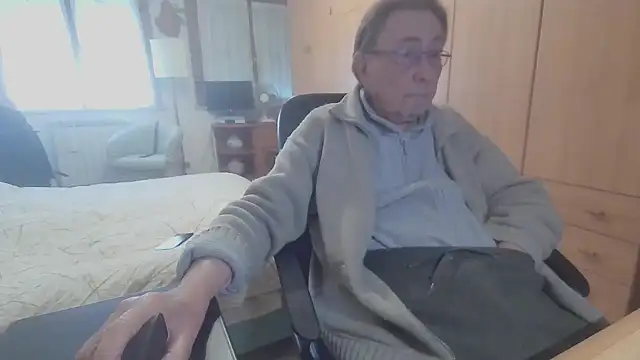 papillonhotofficial online show from 03-03-25, 09:55