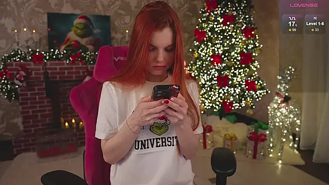 Snapshot of Katy__Ethereal chatting on 12-22-24, 01:45 Katy Ethereal online show from 12-22-24, 01:45