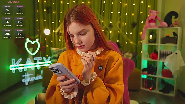 Snapshot of Katy__Ethereal chatting on 10-27-25, 02:37 Katy Ethereal online show from 10-27-25, 02:37