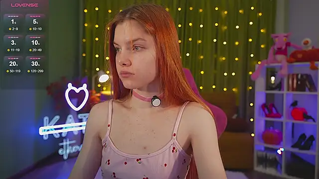 Snapshot of Katy__Ethereal chatting on 12-05-25, 05:05 Katy Ethereal online show from 12-05-25, 05:05