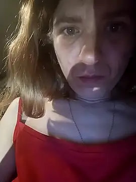 ChristyXDave online show from 03-18-25, 10:04