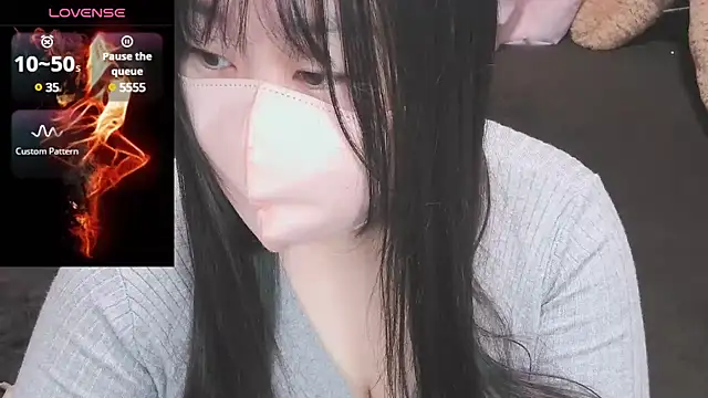 Snapshot of yuinyan3150 chatting on 02-07-25, 03:01 yuinyan3150 online show from 02-07-25, 03:01