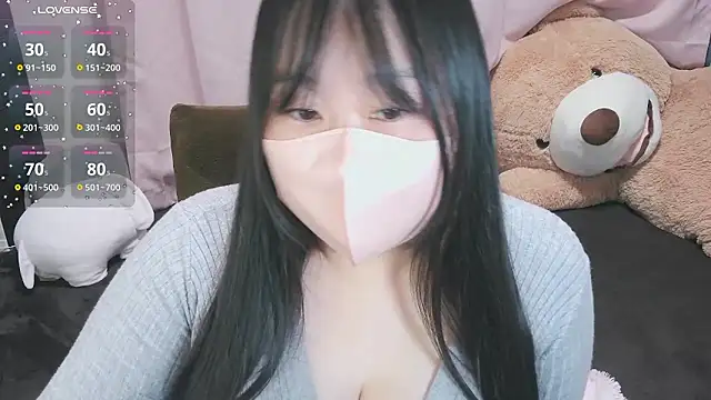 Snapshot of yuinyan3150 chatting on 09-08-25, 09:14 yuinyan3150 online show from 09-08-25, 09:14