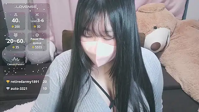 yuinyan3150 online show from 02-14-26, 08:16