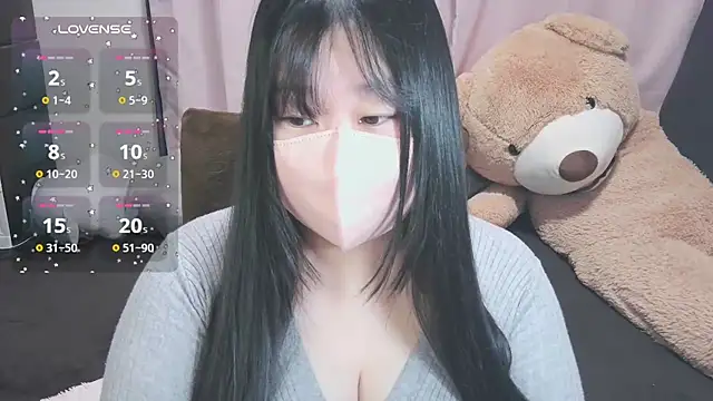 yuinyan3150 online show from 04-14-26, 02:12