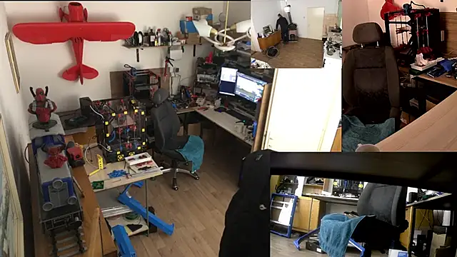 Snapshot of Happy_Michal chatting on 11-30-25, 09:02 Happy Michal online show from 11-30-25, 09:02