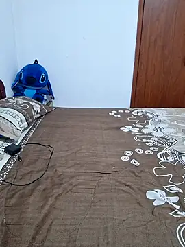 Snapshot of Gimena41 chatting on 12-15-25, 03:49 Gimena41 online show from 12-15-25, 03:49