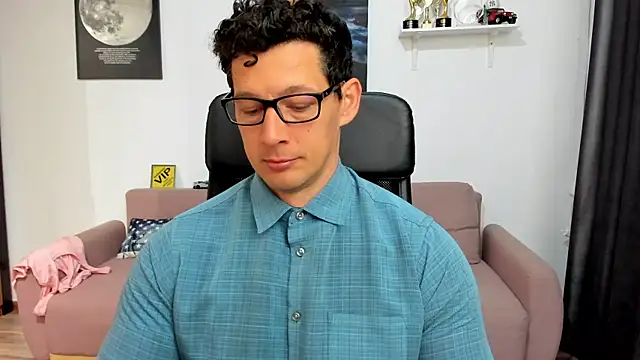 BrutusK08 online show from 04-30-26, 06:42