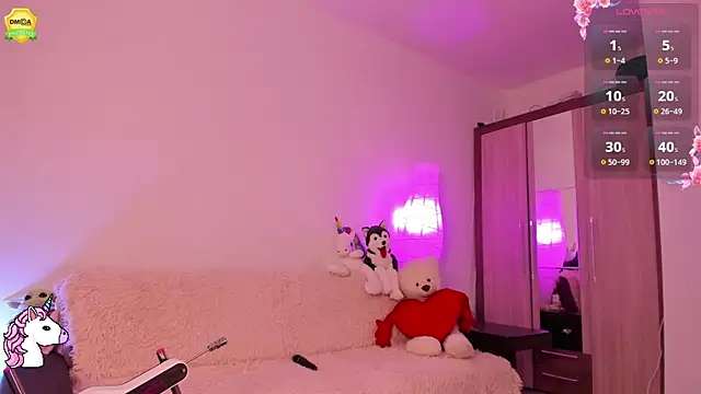 EvaUniporn online show from 03-10-25, 06:16