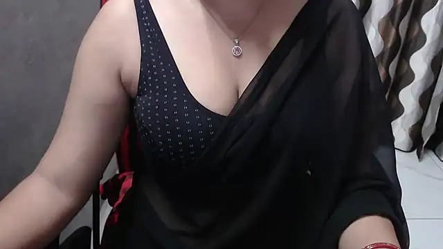 Snapshot of Kaur_Jannat chatting on 12-17-24, 06:09 Kaur Jannat online show from 12-17-24, 06:09