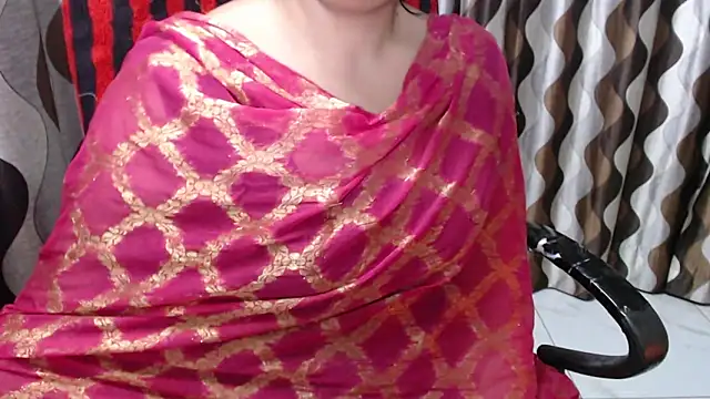 Snapshot of Kaur_Jannat chatting on 02-04-25, 09:20 Kaur Jannat online show from 02-04-25, 09:20