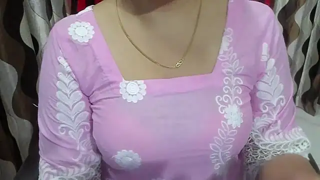 Snapshot of Kaur_Jannat chatting on 11-24-25, 05:23 Kaur Jannat online show from 11-24-25, 05:23