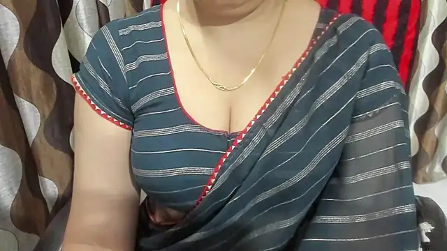 Snapshot of Kaur_Jannat chatting on 11-25-25, 05:57 Kaur Jannat online show from 11-25-25, 05:57