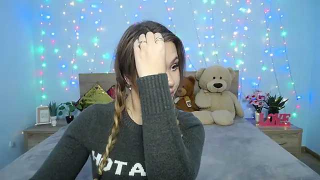 StacyYellig online show from 01-25-25, 11:11