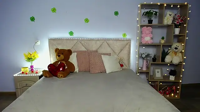 StacyYellig online show from 03-17-25, 06:40