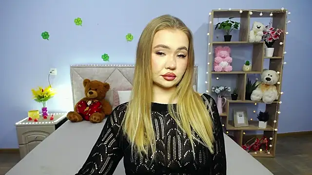 StacyYellig online show from 03-18-25, 05:20