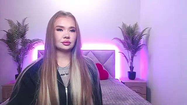 StacyYellig online show from 11-07-25, 08:42