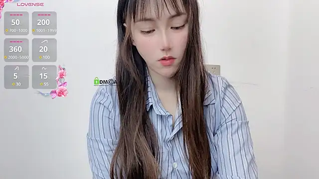 Snapshot of LIsha--170 chatting on 02-19-25, 04:34 LIsha--170 online show from 02-19-25, 04:34