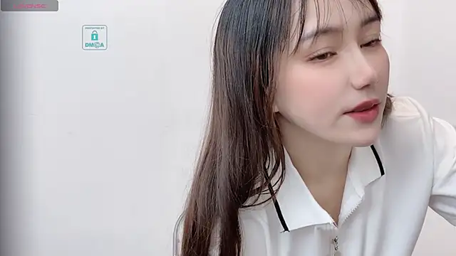 Snapshot of LIsha--170 chatting on 03-14-25, 07:04 LIsha--170 online show from 03-14-25, 07:04