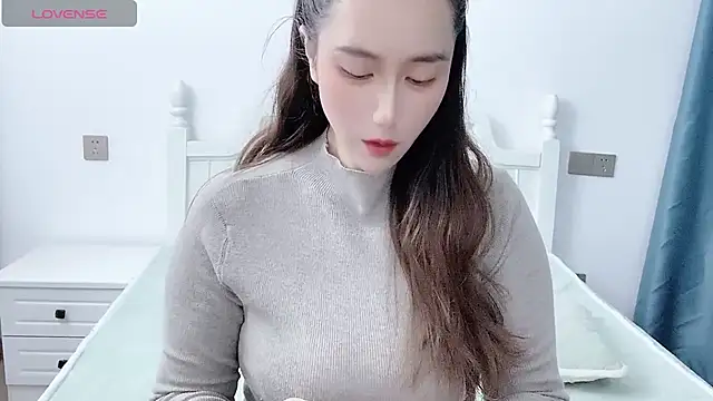 Snapshot of LIsha--170 chatting on 11-09-25, 07:28 LIsha--170 online show from 11-09-25, 07:28