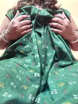 CUTE SOPHIA- online show from 12-22-24, 11:33