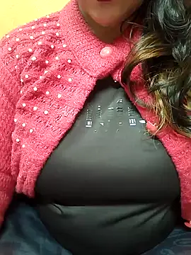 CUTE SOPHIA- online show from 01-01-25, 06:49