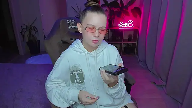 HelloRoxy online show from 12-03-24, 12:46