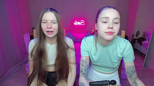 HelloRoxy online show from 01-17-25, 05:30