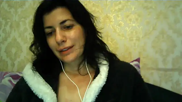 Snapshot of StunnigArt chatting on 01-29-25, 11:09 StunnigArt online show from 01-29-25, 11:09