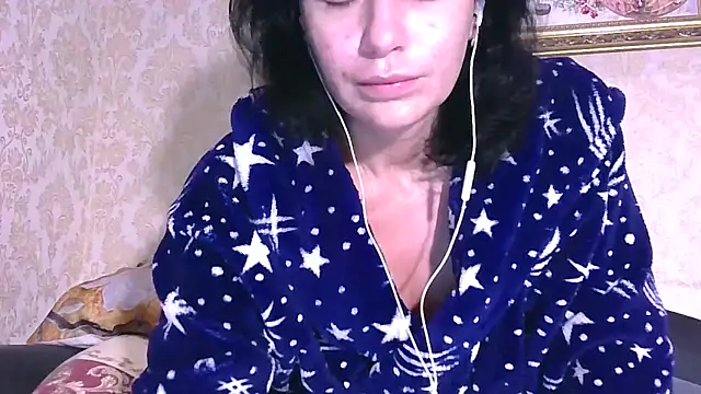 StunnigArt online show from 04-19-26, 01:16