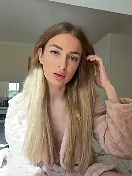 EvieEvans online show from 05-11-26, 03:07