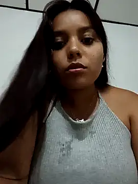 Snapshot of stefanie010 chatting on 12-20-24, 10:54 stefanie010 online show from 12-20-24, 10:54