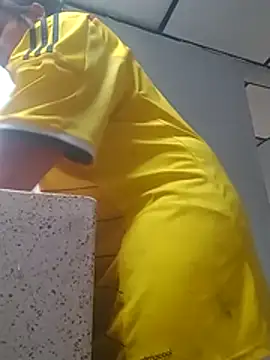 Snapshot of stefanie010 chatting on 01-11-25, 09:46 stefanie010 online show from 01-11-25, 09:46