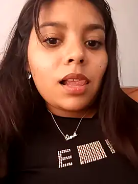 Snapshot of stefanie010 chatting on 01-12-25, 06:27 stefanie010 online show from 01-12-25, 06:27