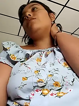 Snapshot of stefanie010 chatting on 02-01-25, 09:19 stefanie010 online show from 02-01-25, 09:19