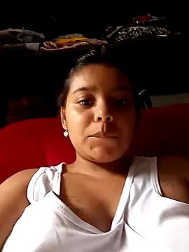 Snapshot of stefanie010 chatting on 02-02-25, 04:22 stefanie010 online show from 02-02-25, 04:22