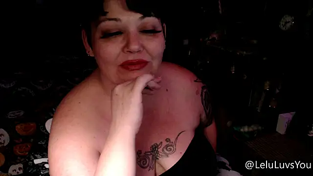 Snapshot of LeluLuvsYou chatting on 10-30-25, 07:10 LeluLuvsYou online show from 10-30-25, 07:10
