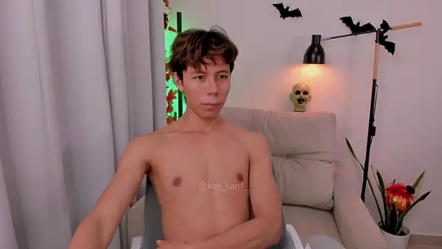 Snapshot of kim_lian21 chatting on 10-08-25, 12:14 kim lian21 online show from 10-08-25, 12:14