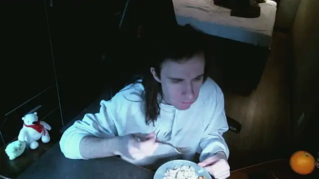 izilizi 23 online show from 12-05-24, 12:22