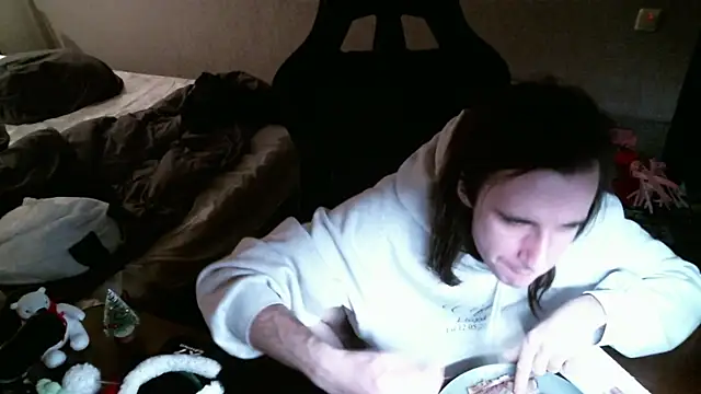 izilizi 23 online show from 12-13-24, 03:21