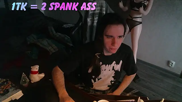 izilizi 23 online show from 12-20-25, 10:00