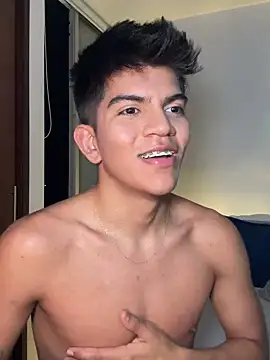 santiago 01 online show from 12-15-24, 04:40