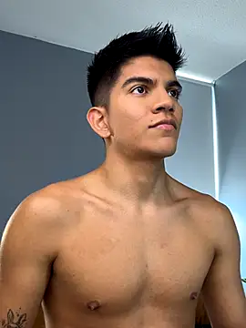 santiago 01 online show from 10-25-25, 07:30