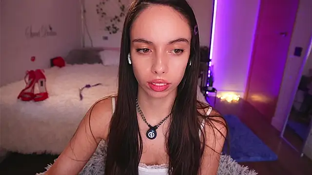 Dayna Nebula online show from 10-13-25, 08:25