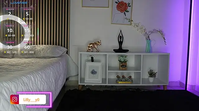 LillyDolls23 online show from 10-03-25, 12:35