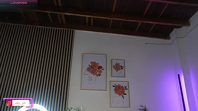 LillyDolls23 online show from 04-28-26, 01:05