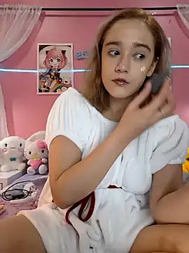 Snapshot of NaomiShimizu chatting on 01-26-25, 08:02 NaomiShimizu online show from 01-26-25, 08:02