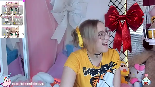 Snapshot of NaomiShimizu chatting on 02-03-25, 11:47 NaomiShimizu online show from 02-03-25, 11:47